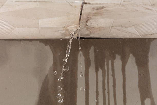 Professional Emergency Water Removal technician working in Running Springs, CA
